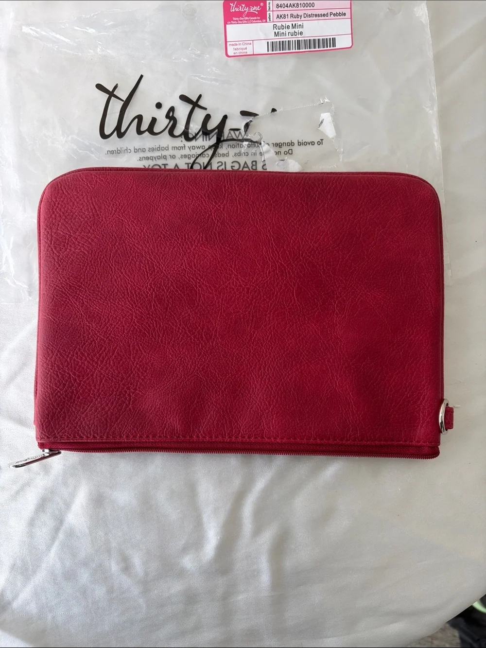 thirty-one Ruby Red Mini Pebble Pouch